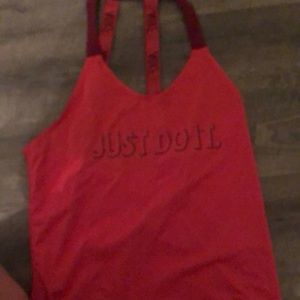 Nike tank gently used